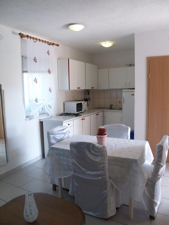 Apartments Anamarija Medulin Exterior foto